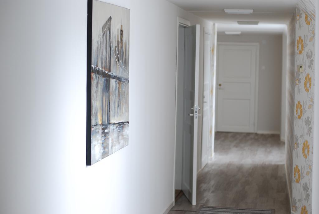 Suviste Guesthouse Kuressaare Esterno foto