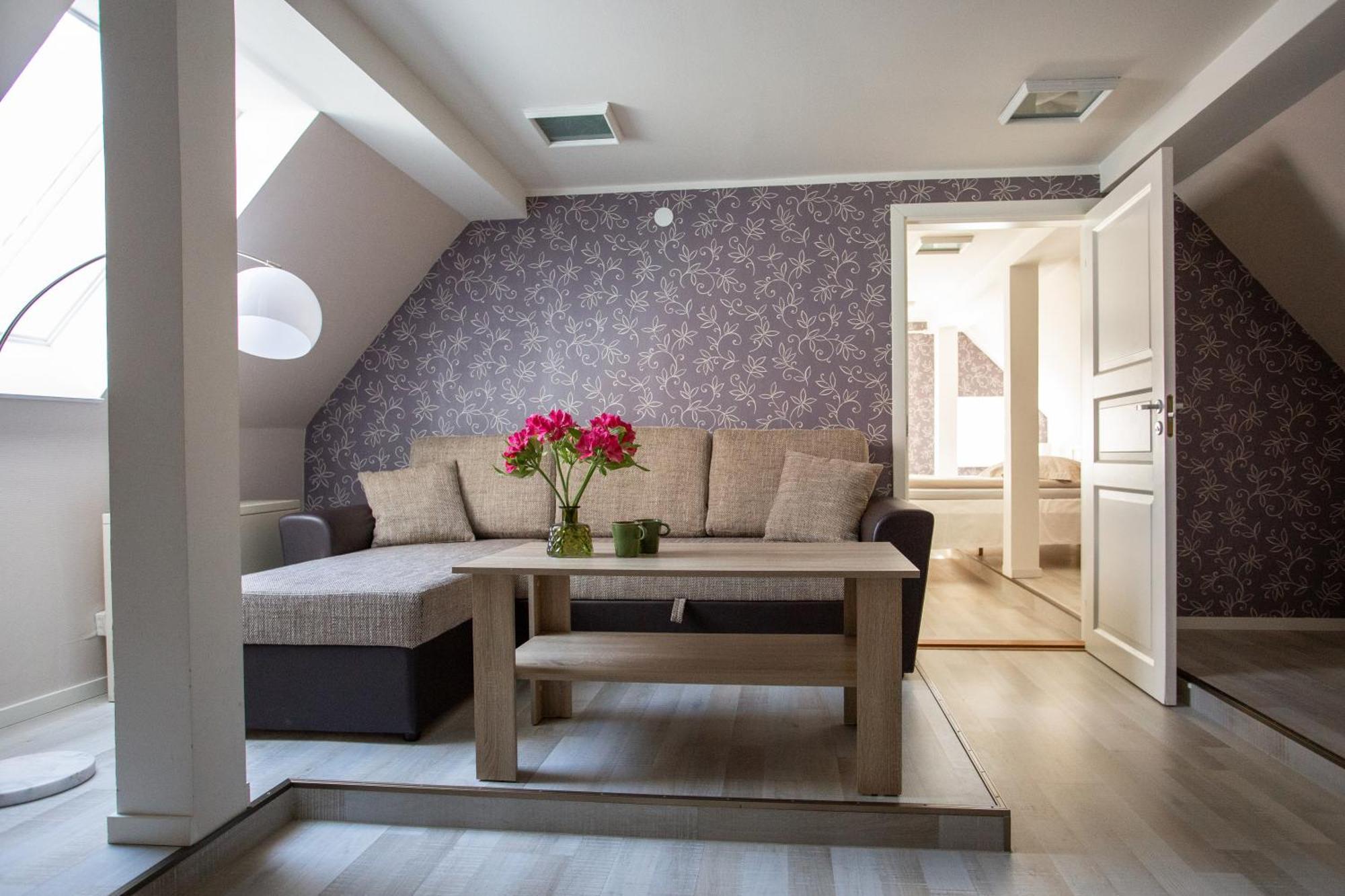 Suviste Guesthouse Kuressaare Esterno foto