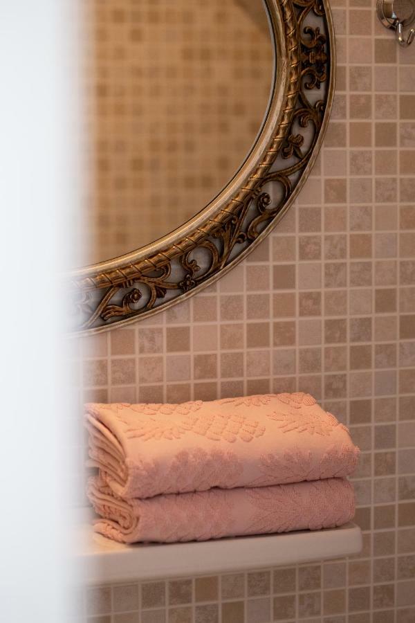 Suviste Guesthouse Kuressaare Esterno foto